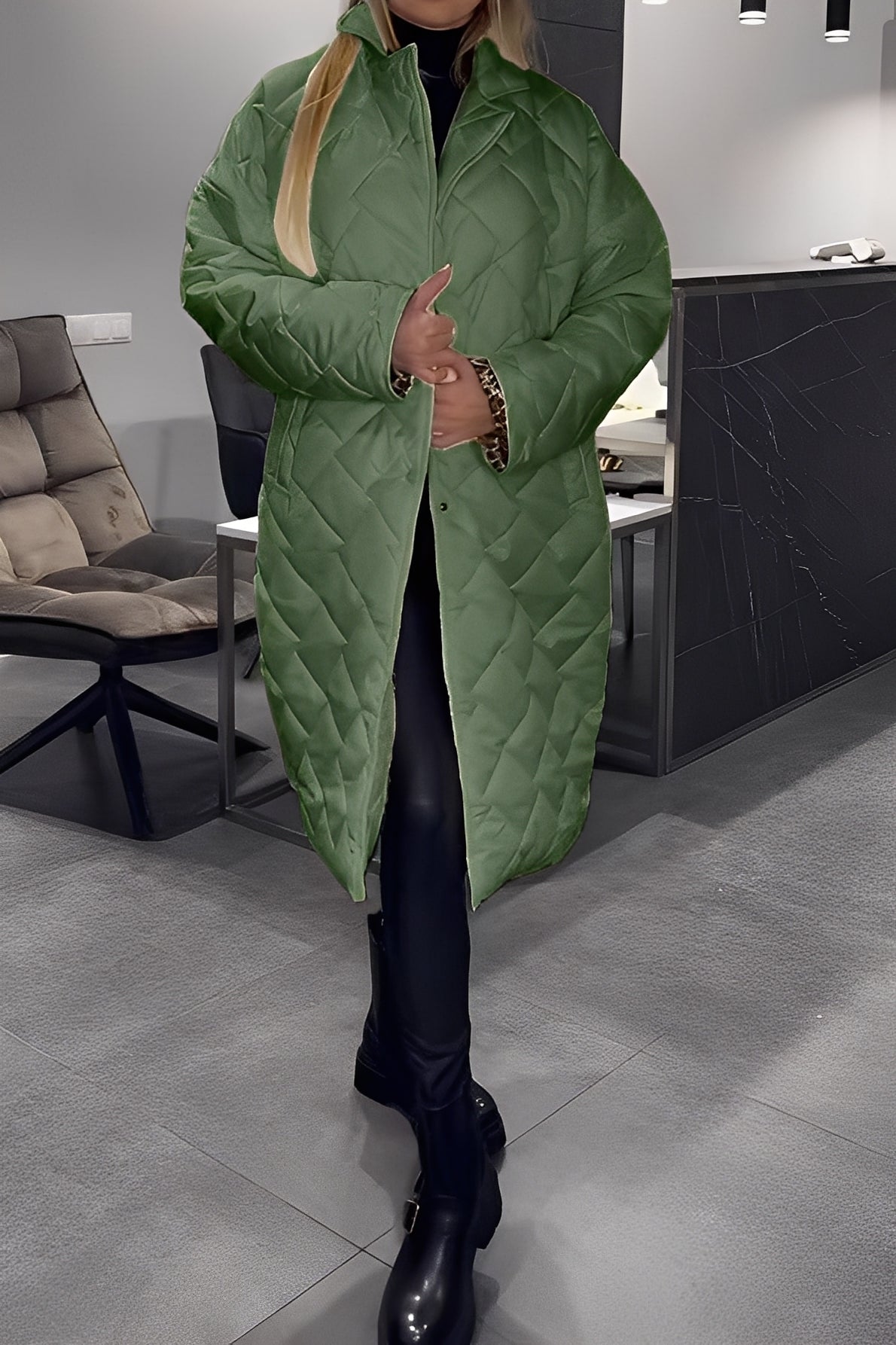 Beverly - Moderní, volně padnoucí péřová bunda pro ženy