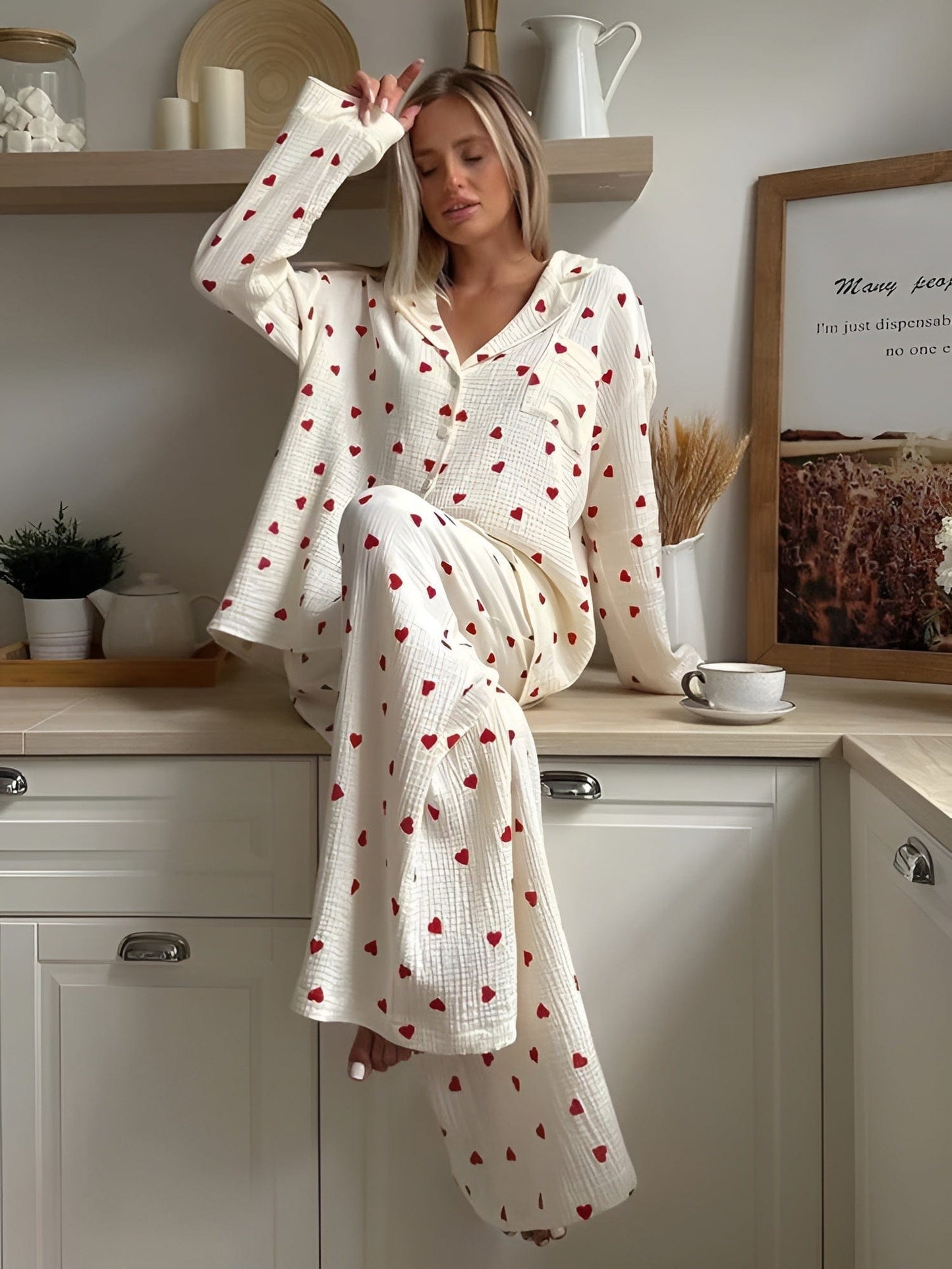 Lola – Stylové pyžamo s motivy srdcí