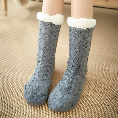 Karissa - Hřejivé a silné domácí ponožky pro ženy