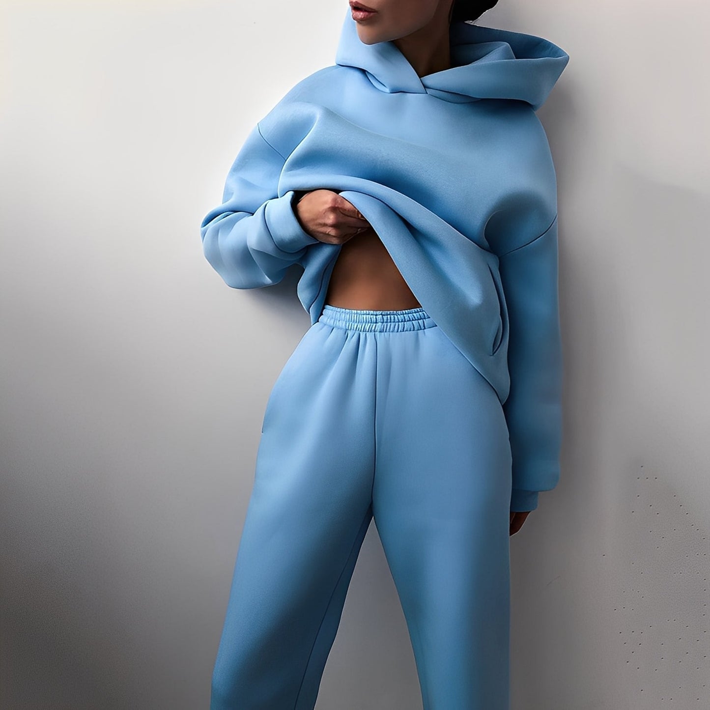 Wenona - Komfortní dámská sada s kapucí, ideální pro volný čas