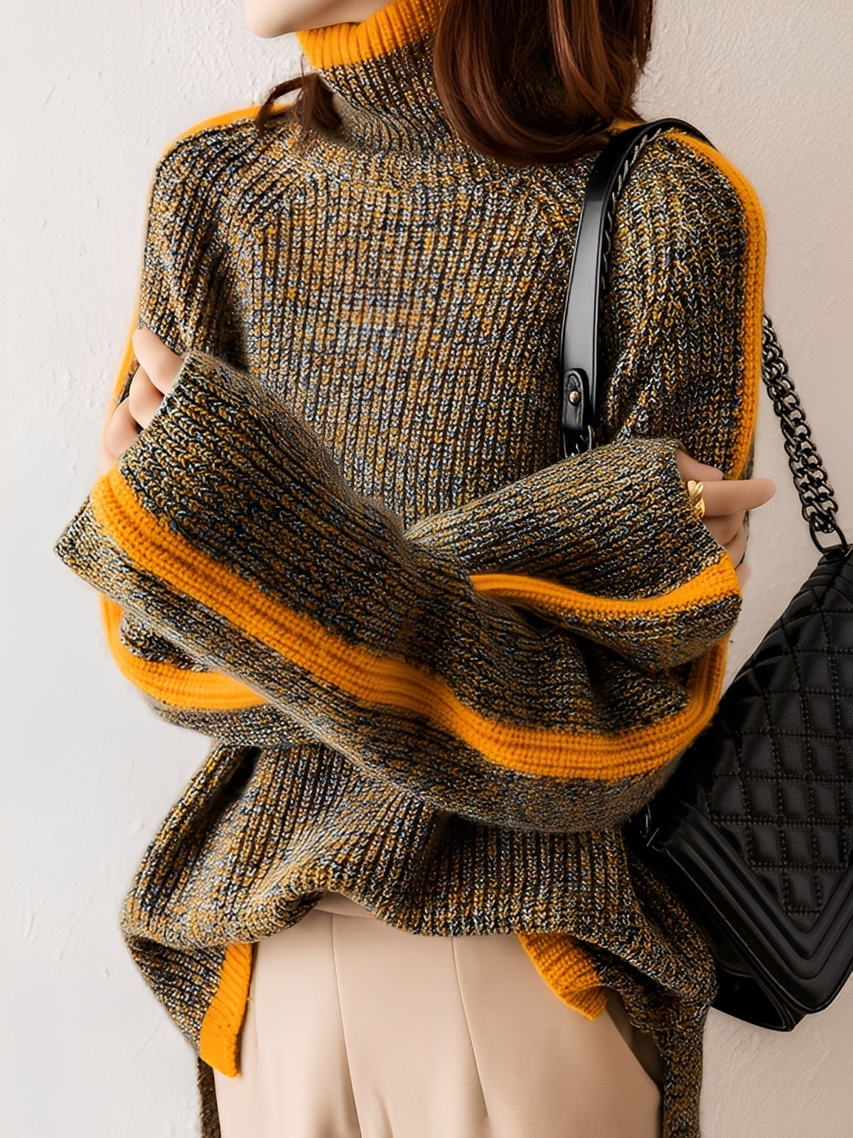 Suzanna - Moderní, volně pletený svetr pro ženy