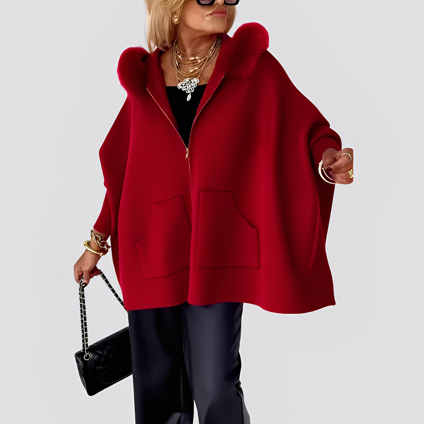 Elvena - Stylový kabát s umělou kožešinou a kapucí pro ženy