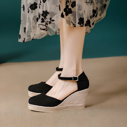 Yasmine - Dámské stylové klínové sandály