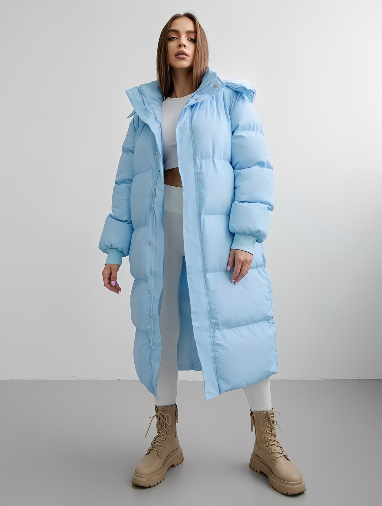 Eloise - Moderní, volně střižený dámský kabát s kapucí