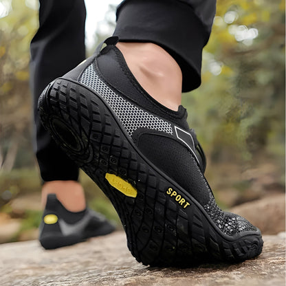 Granát - Lehká a pohodlná outdoorová obuv pro muže